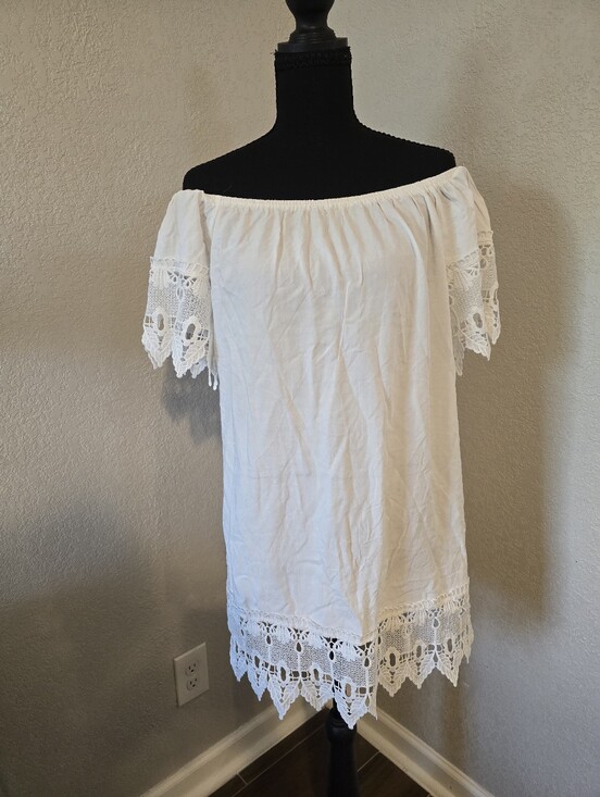 iris Dresses & Skirts - iris Cream Textured Off-White Top with Elastic Neckline